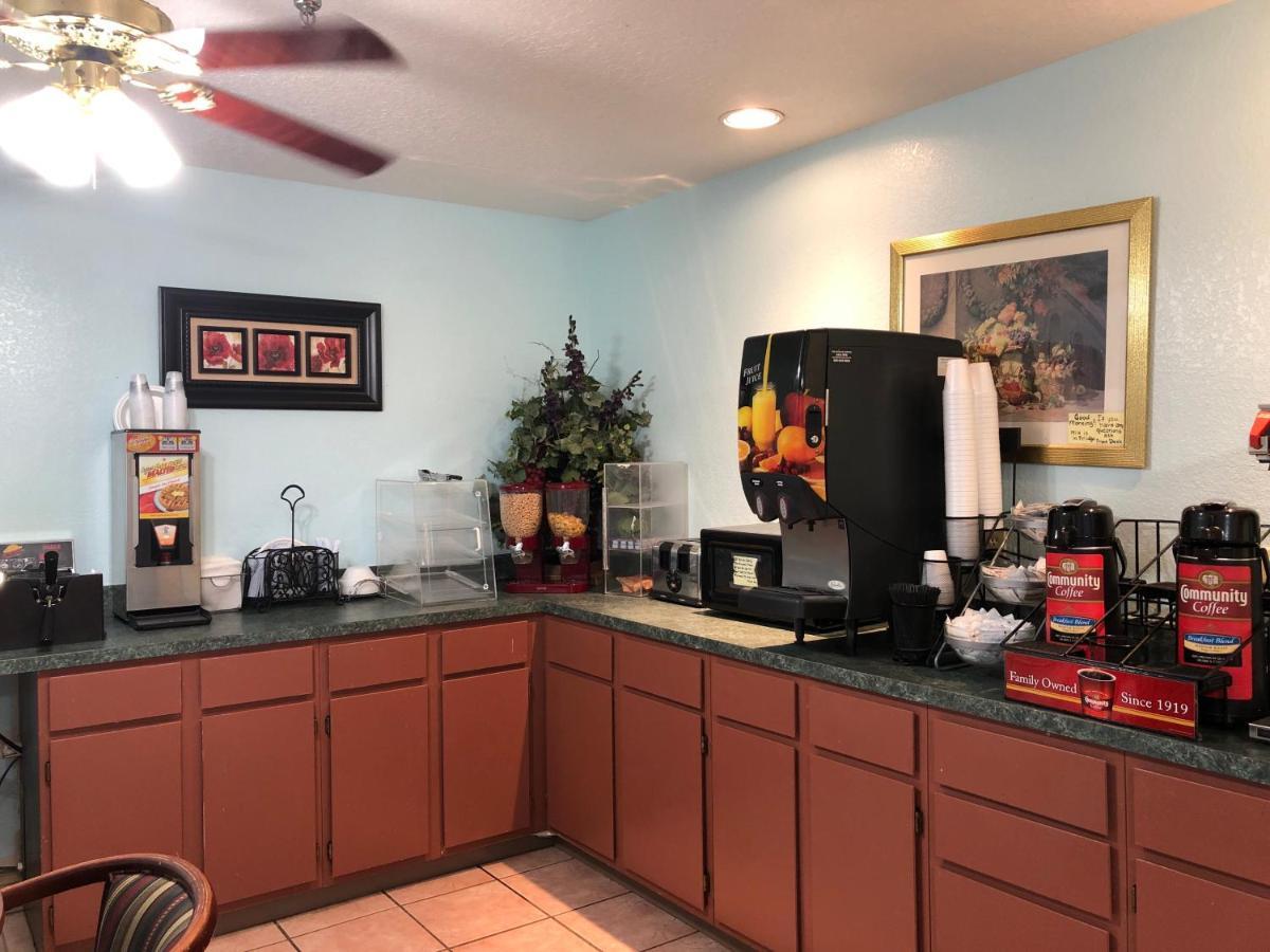 Super 8 By Wyndham Kinder/Coushatta Near Casino エクステリア 写真
