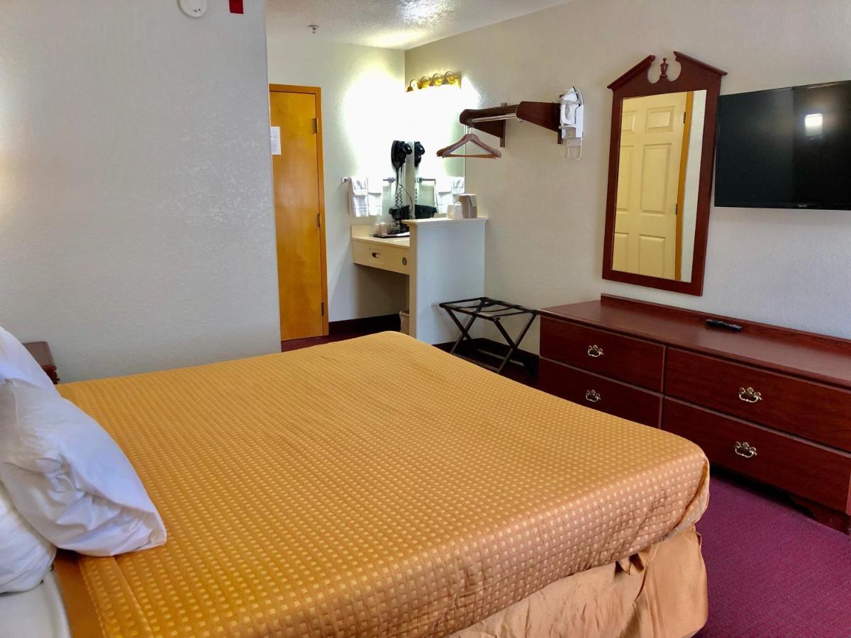 Super 8 By Wyndham Kinder/Coushatta Near Casino エクステリア 写真